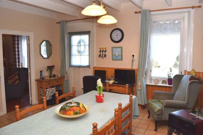 Image No.8-2 Bed House for sale