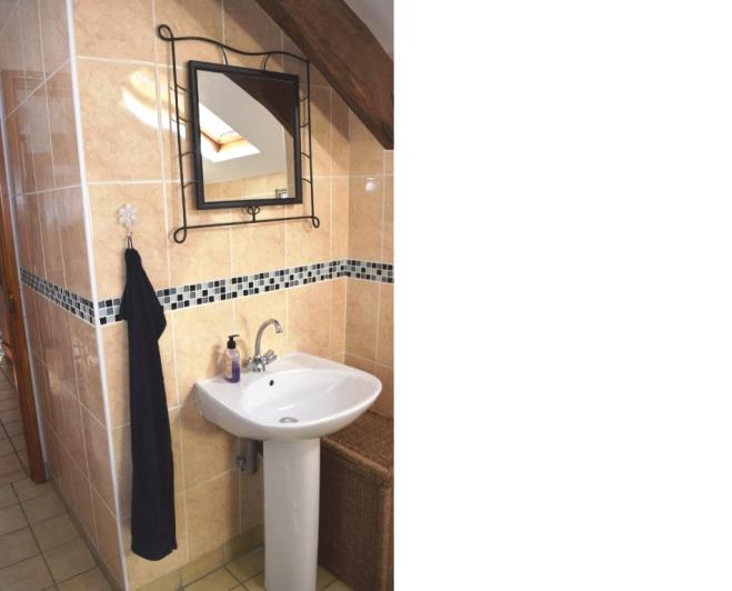 Image No.13-2 Bed House for sale