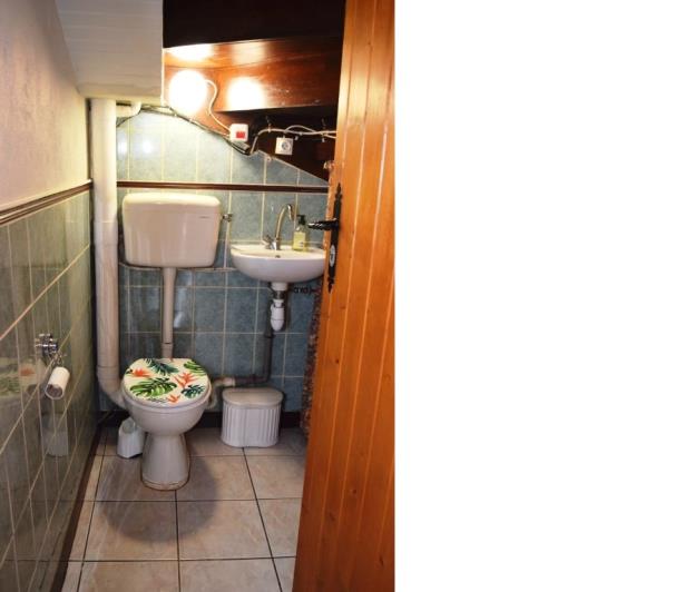 Image No.12-2 Bed House for sale