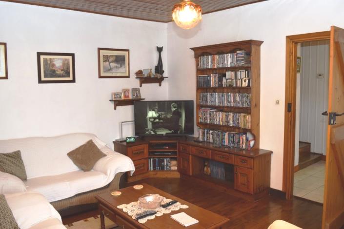 Image No.13-2 Bed House for sale