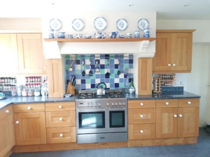 Image No.12-3 Bed House for sale