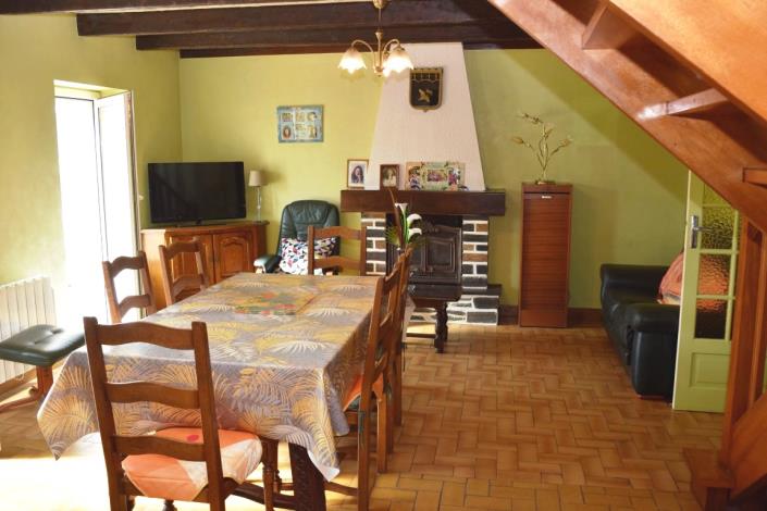 Image No.10-3 Bed House for sale