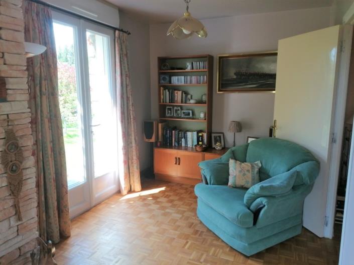 Image No.9-3 Bed House for sale