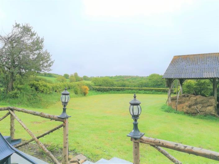 Image No.19-2 Bed House for sale