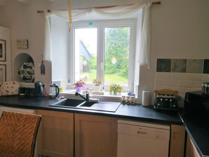 Image No.5-2 Bed House for sale