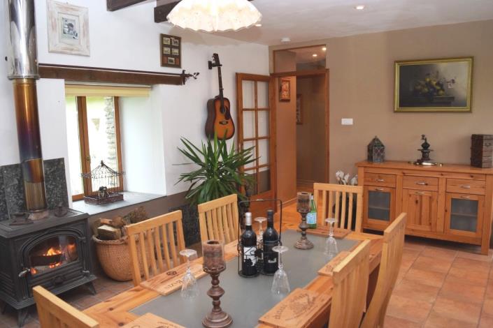 Image No.9-2 Bed House for sale