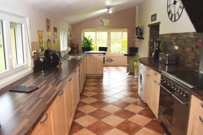 Image No.12-2 Bed House for sale