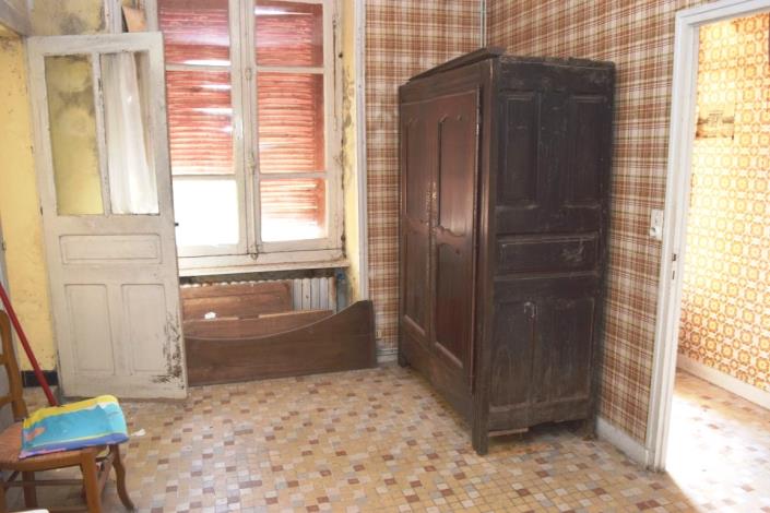 Image No.7-2 Bed House for sale