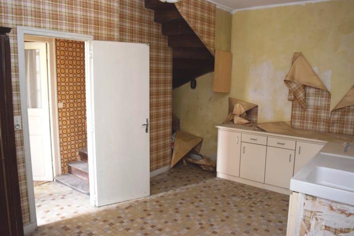 Image No.8-2 Bed House for sale