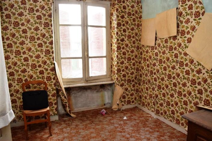 Image No.5-2 Bed House for sale