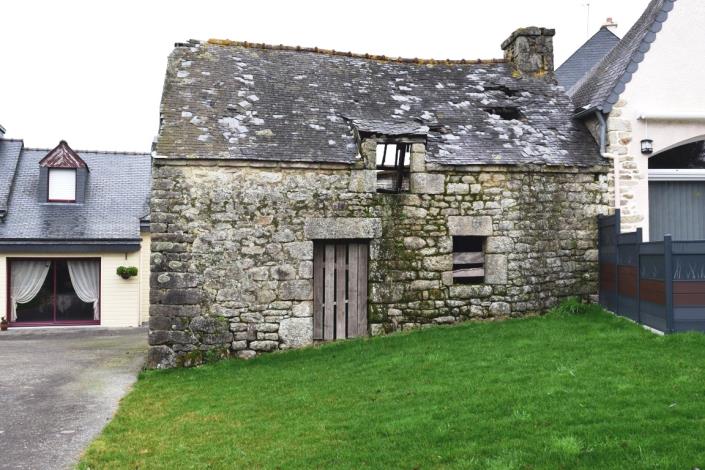 Image No.1-House for sale