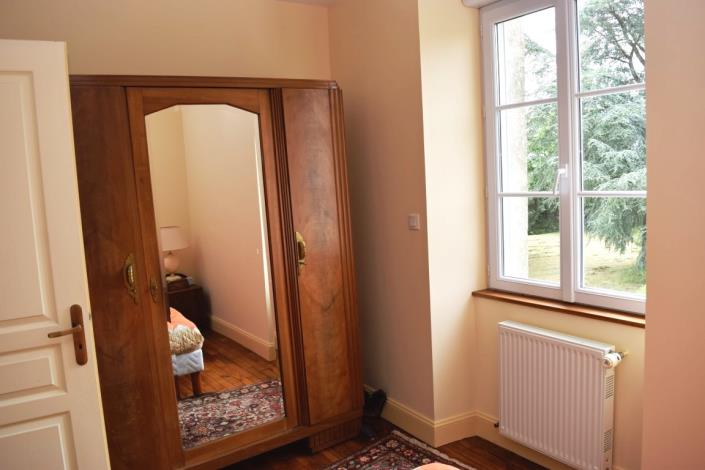 Image No.25-5 Bed House for sale