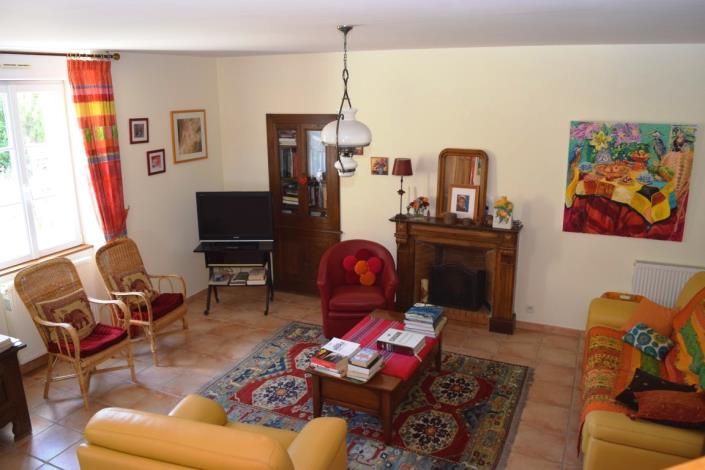 Image No.9-5 Bed House for sale