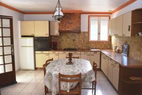 Image No.5-4 Bed House for sale