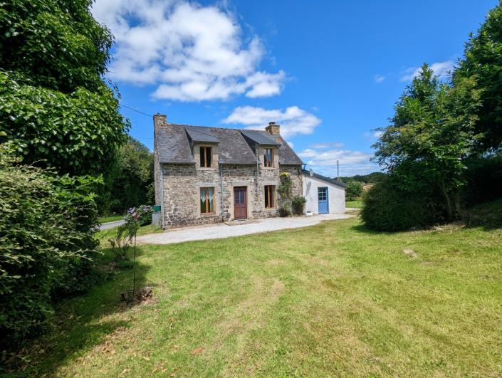 Image No.2-Maison de 2 chambres à vendre à Maël-Carhaix