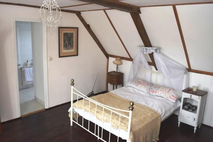 Image No.24-4 Bed House for sale