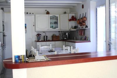 kitchen-front-view-IMG_4111