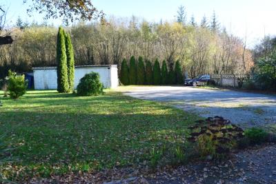 16291-COUR-PARKING