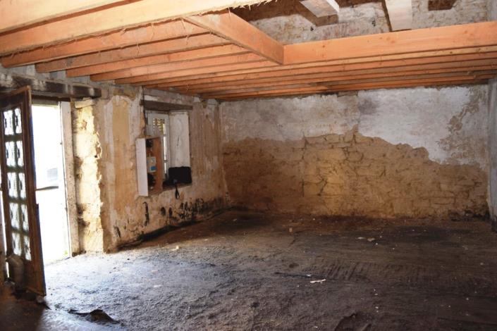 Image No.2-House for sale