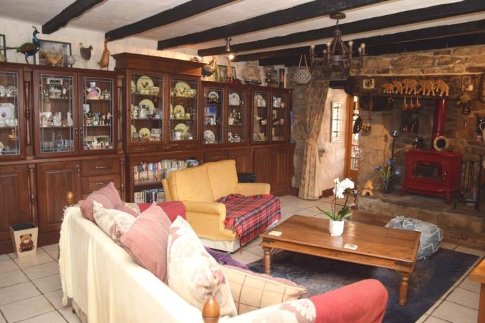 Image No.11-4 Bed House for sale