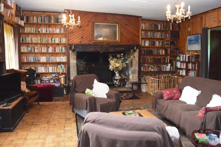 Image No.10-5 Bed House for sale