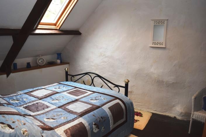 Image No.8-2 Bed House for sale