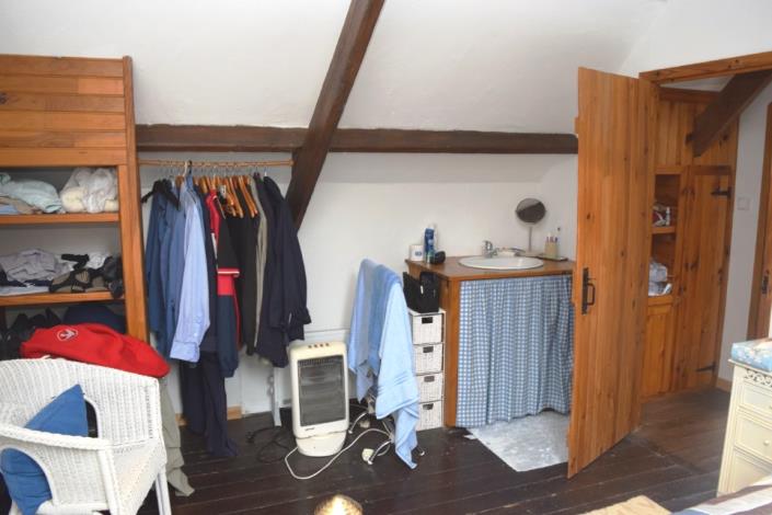 Image No.9-2 Bed House for sale