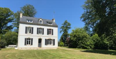 6 Bed House for sale