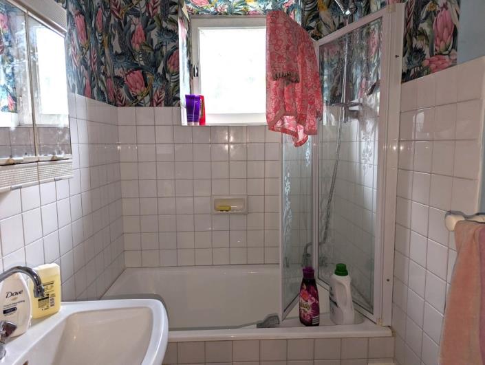 Image No.12-5 Bed House for sale