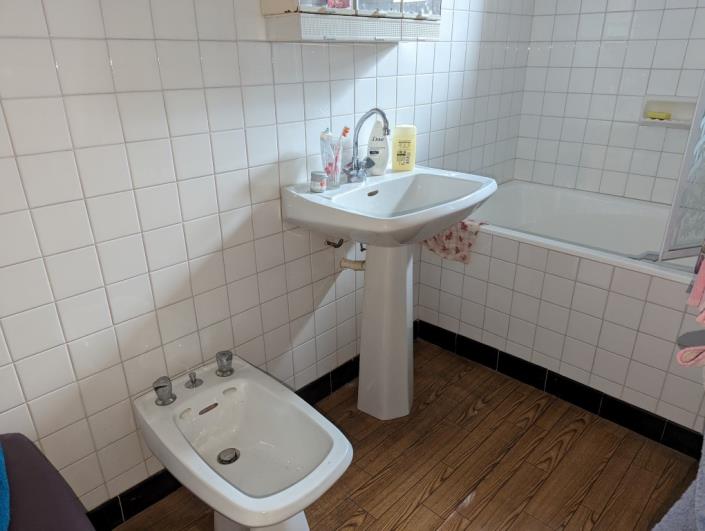 Image No.13-5 Bed House for sale