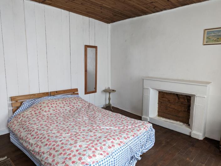 Image No.18-5 Bed House for sale