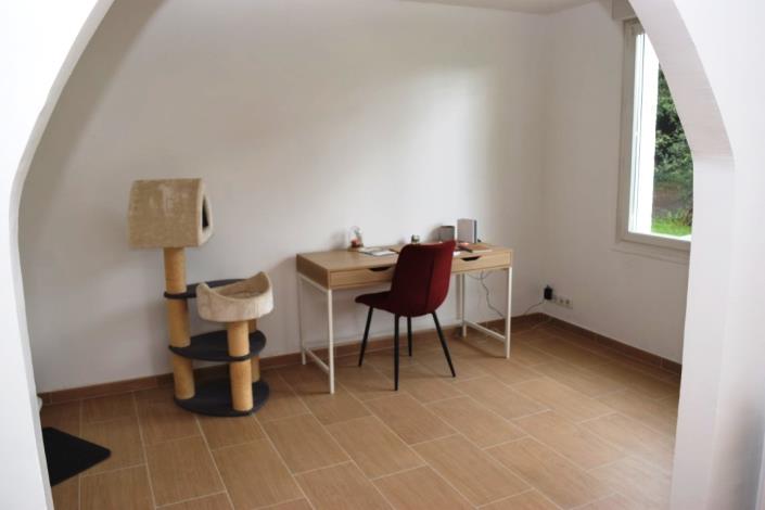 Image No.9-4 Bed House for sale