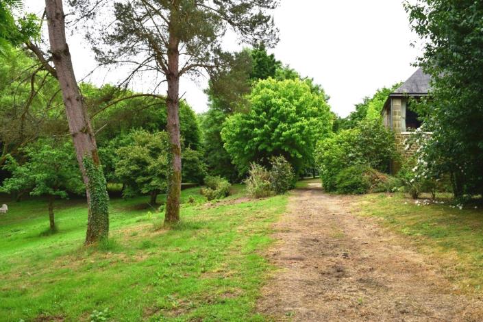 Image No.32-6 Bed House for sale