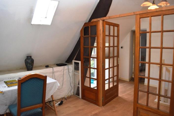 Image No.17-4 Bed House for sale