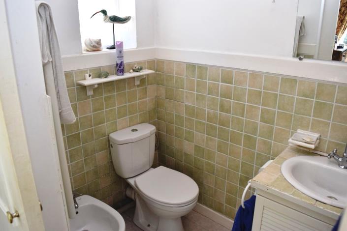 Image No.15-4 Bed House for sale