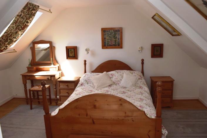 Image No.18-4 Bed House for sale