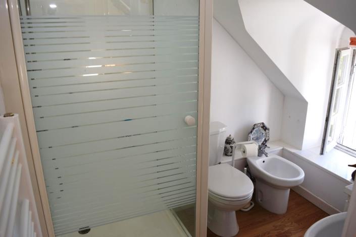 Image No.20-4 Bed House for sale