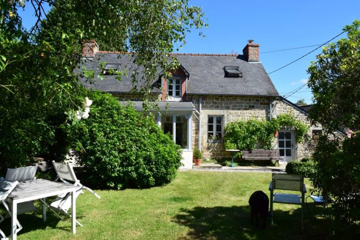 Image No.2-4 Bed House for sale