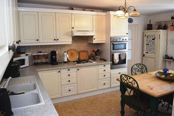 Image No.8-4 Bed House for sale