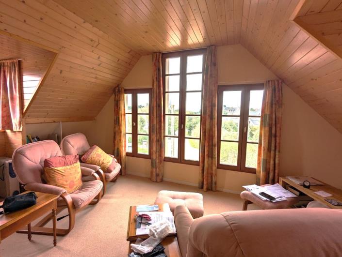 Image No.12-13 Bed House for sale