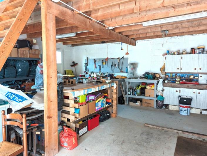 Image No.36-13 Bed House for sale