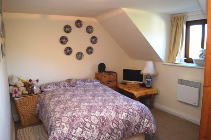 Image No.18-5 Bed House for sale