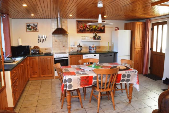 Image No.24-5 Bed House for sale