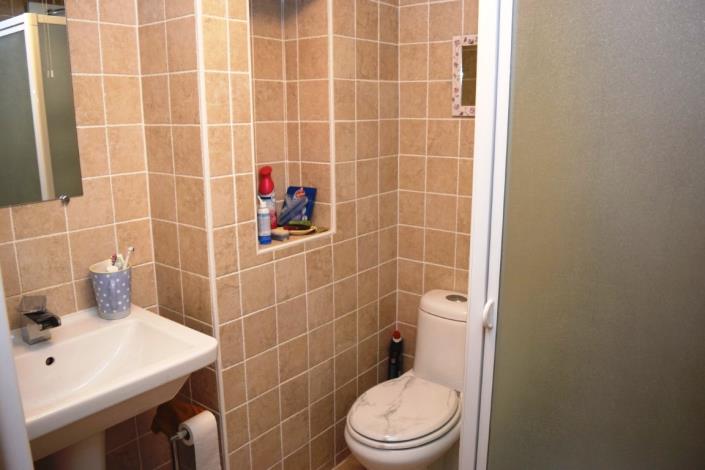 Image No.16-5 Bed House for sale