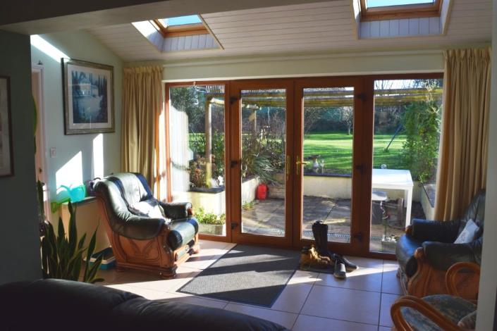 Image No.10-5 Bed House for sale