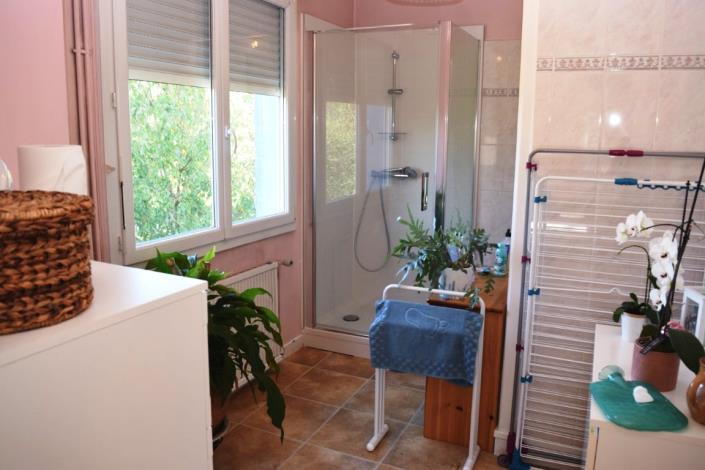 Image No.25-5 Bed House for sale