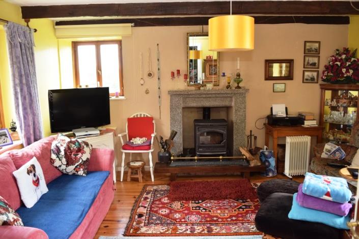 Image No.5-2 Bed House for sale