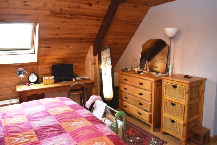 Image No.9-2 Bed House for sale