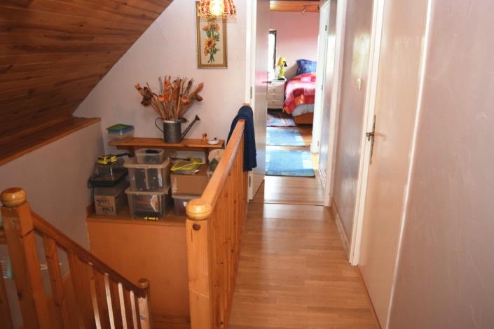 Image No.10-2 Bed House for sale