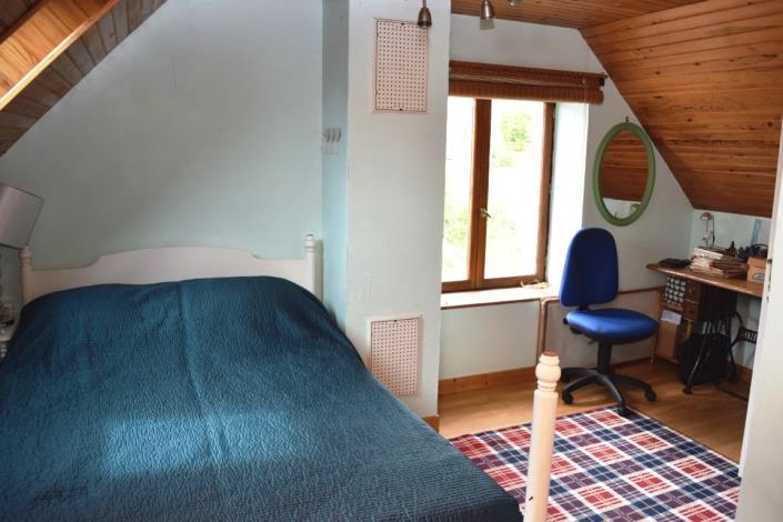 Image No.11-2 Bed House for sale